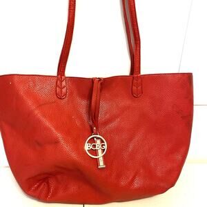 BCBG Red Leather Shoulder ToteBag Beach Travel Y2K 2000s GoldTone Logo Chic Boho